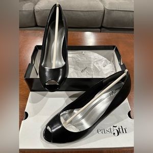 Women’s 7M - black open toed heels